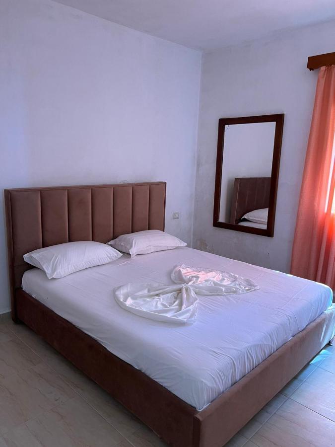 Amar Villa Sarandë Esterno foto